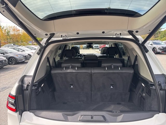 Used 2024 BMW X7 xDrive40i image 54