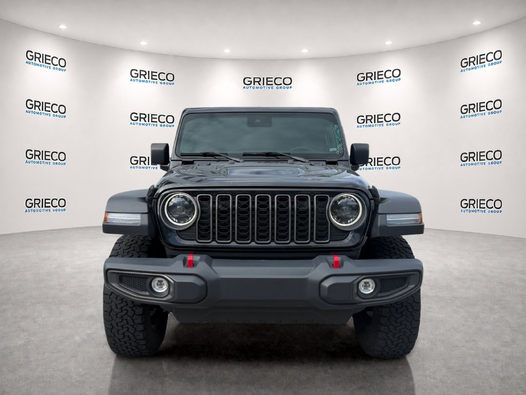 Used 2025 Jeep Wrangler Unlimited Rubicon AWD/4WD image 2