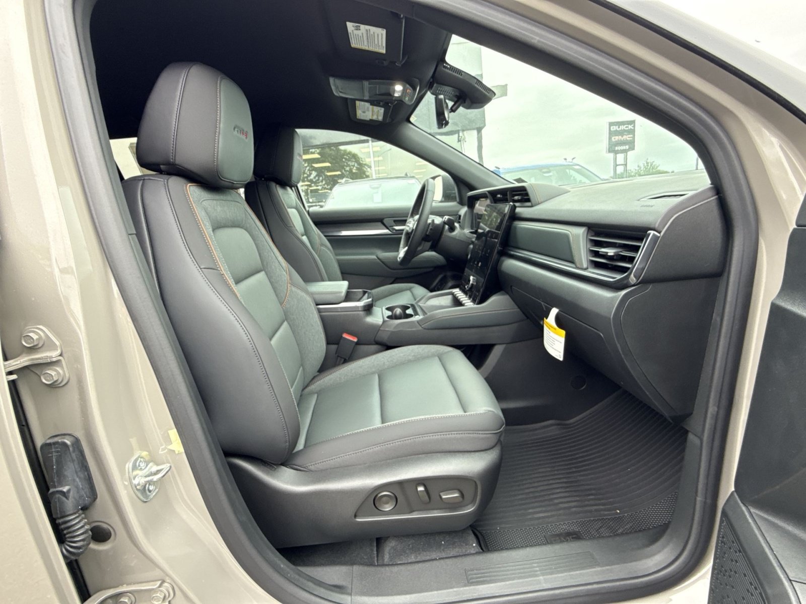New 2026 GMC Terrain AT4 w/ Convenience Package III AWD/4WD image 28