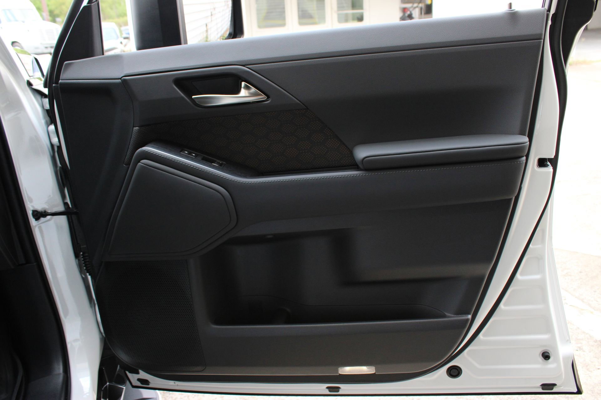 Used 2026 Lexus GX 550 w/ Cold Area Package AWD/4WD image 24