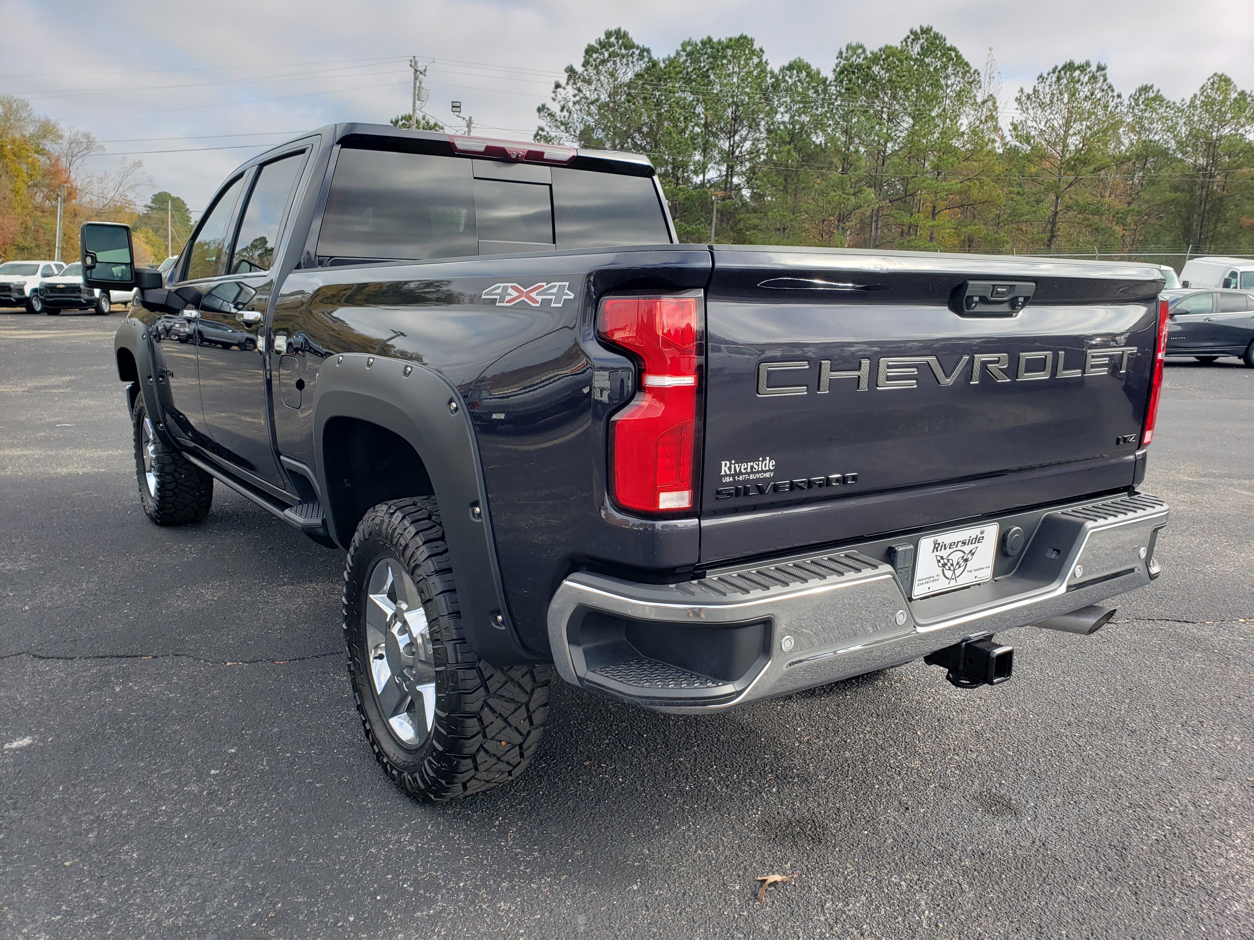 Used 2024 Chevrolet Silverado 3500 LTZ w/ LTZ Plus Package image 4