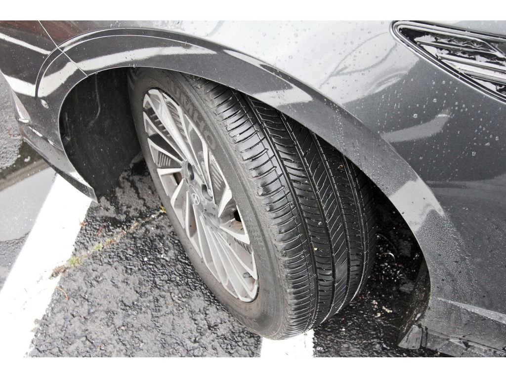 Certified 2025 Hyundai Sonata Limited image 35