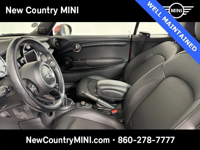 Used 2016 MINI Cooper Convertible image 11