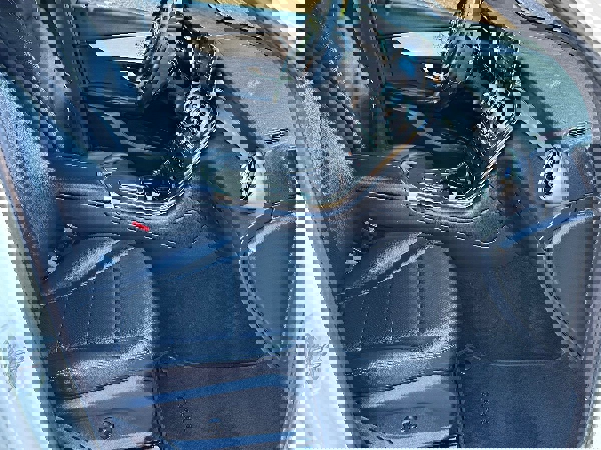 Used 2021 Mercedes-Benz GLC 300 image 33