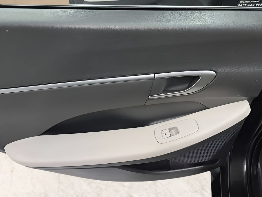 Certified 2025 Hyundai Sonata SEL FWD image 15