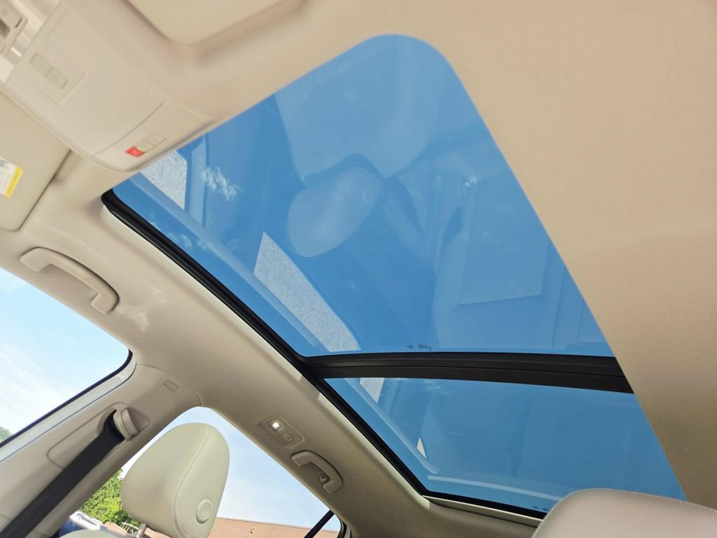 Used 2023 Volkswagen Atlas SE w/ Panoramic Sunroof Package AWD/4WD image 9