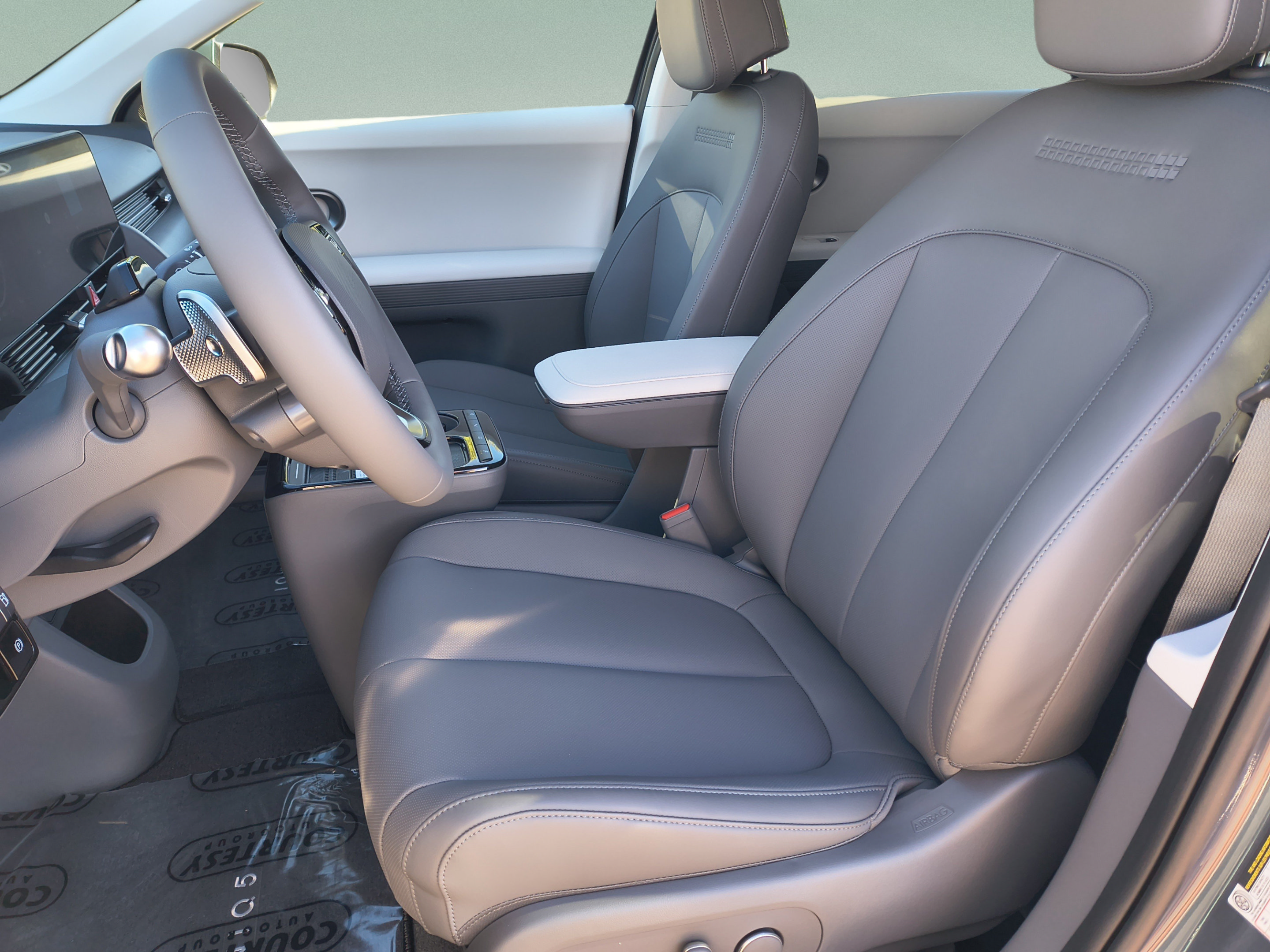 New 2027 Hyundai Ioniq 5 SEL RWD image 17