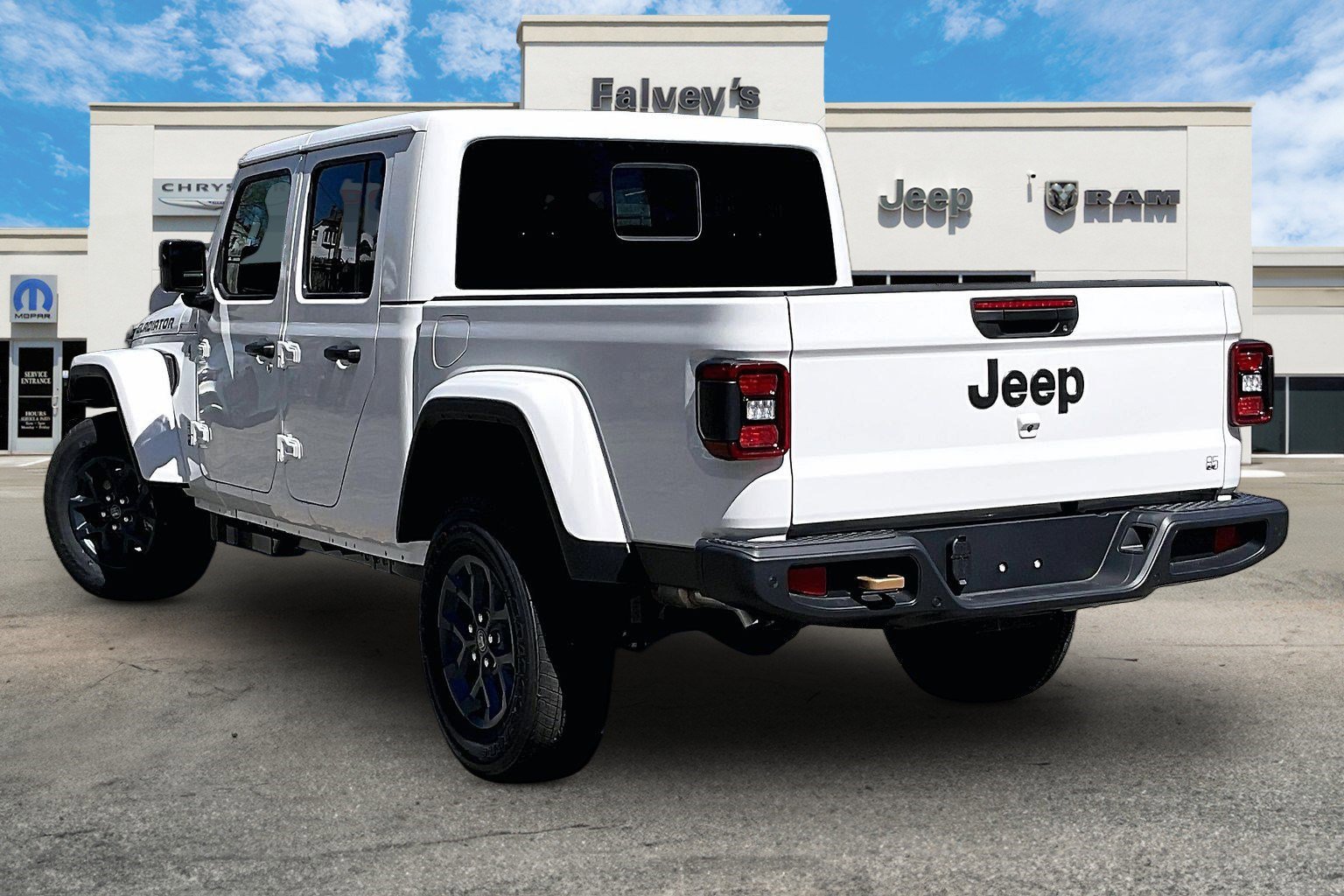 New 2026 Jeep Gladiator Sport AWD/4WD image 3