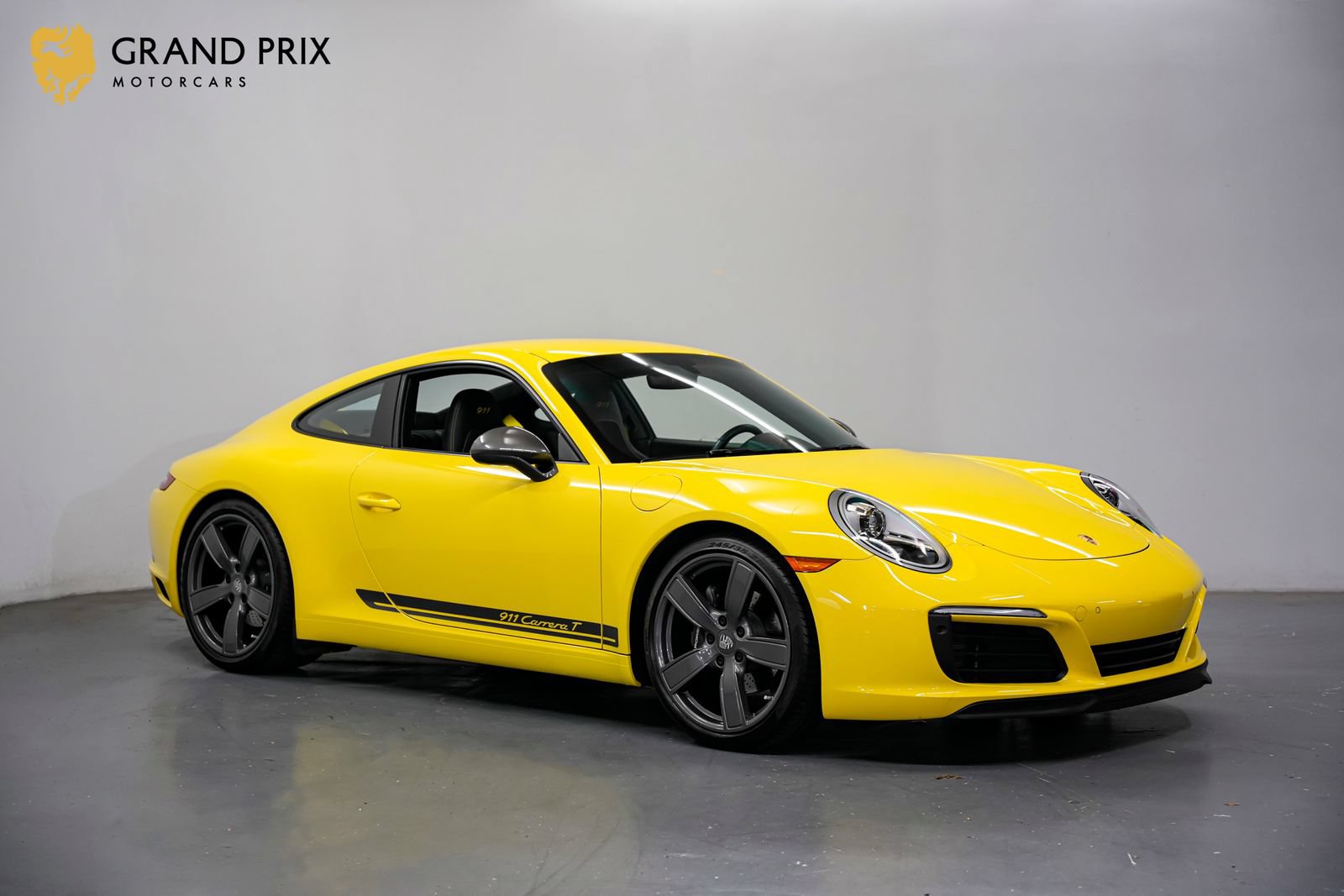 Used 2018 Porsche 911 Carrera T RWD image 1