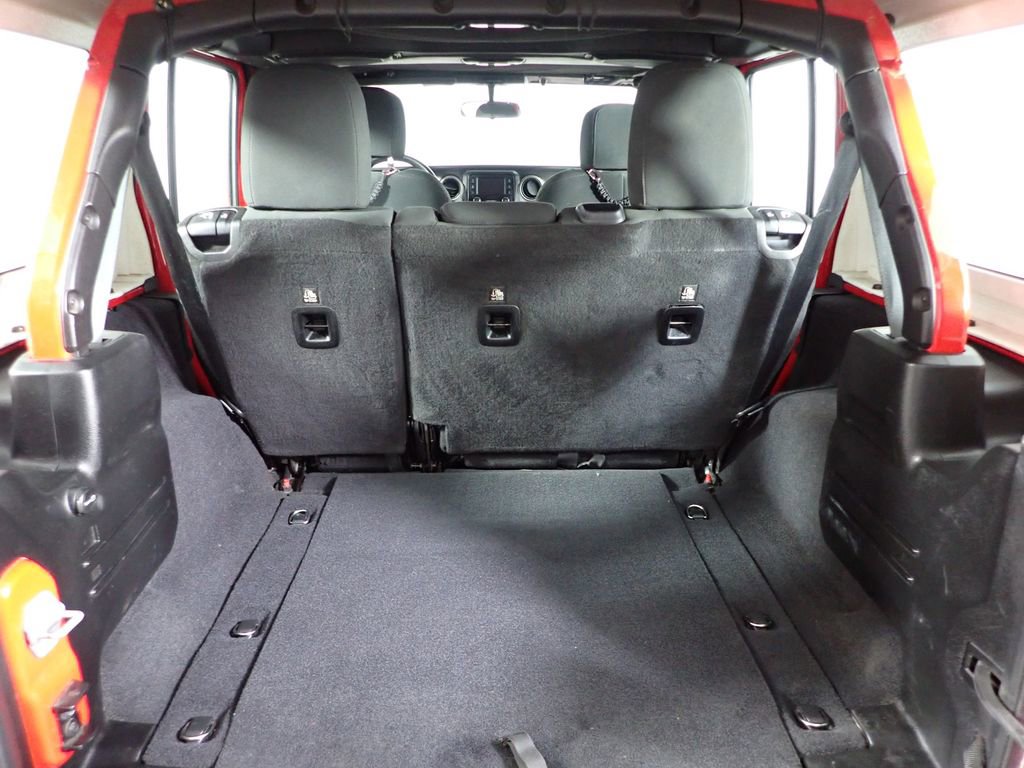 Used 2018 Jeep Wrangler Unlimited Sport image 14