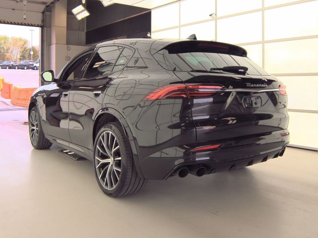 Used 2023 Maserati Grecale Modena image 4