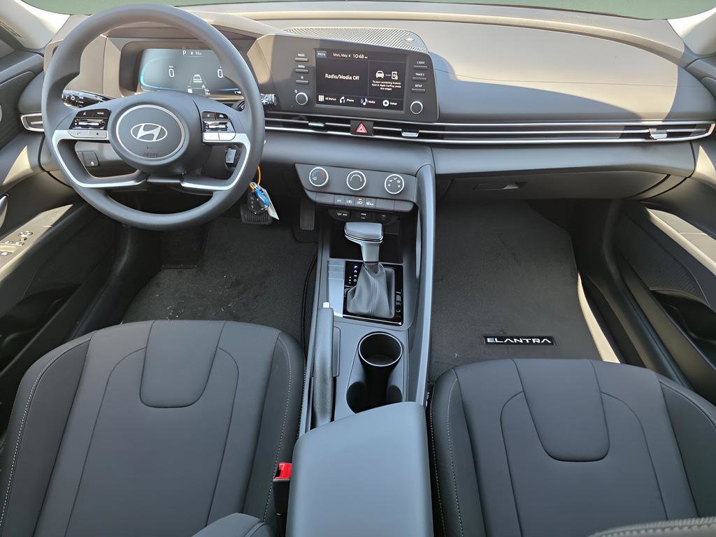 New 2026 Hyundai Elantra SE w/ Cargo Package FWD image 15