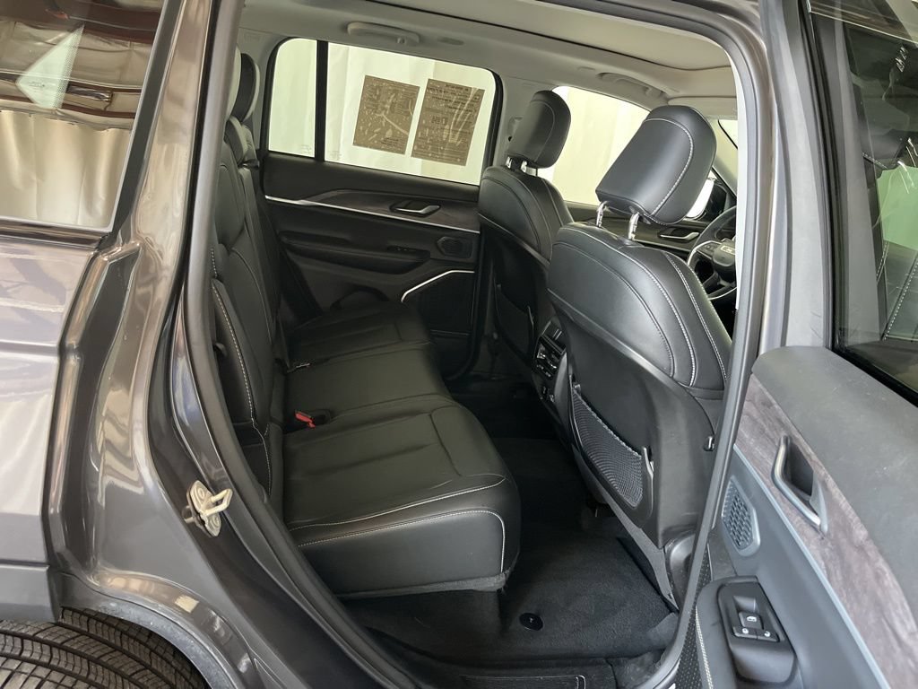 Used 2023 Jeep Grand Cherokee 4WD 4xe image 25