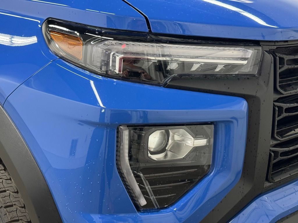 New 2025 GMC Canyon Elevation w/ Convenience Package image 14