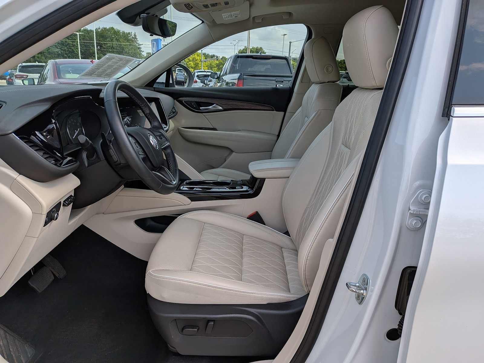 Used 2023 Buick Envision Avenir AWD/4WD image 15