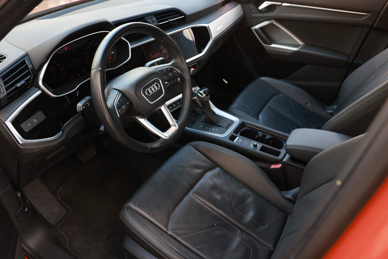 Used 2020 Audi Q3 2.0T Premium Plus w/ Premium Plus Package AWD/4WD image 4