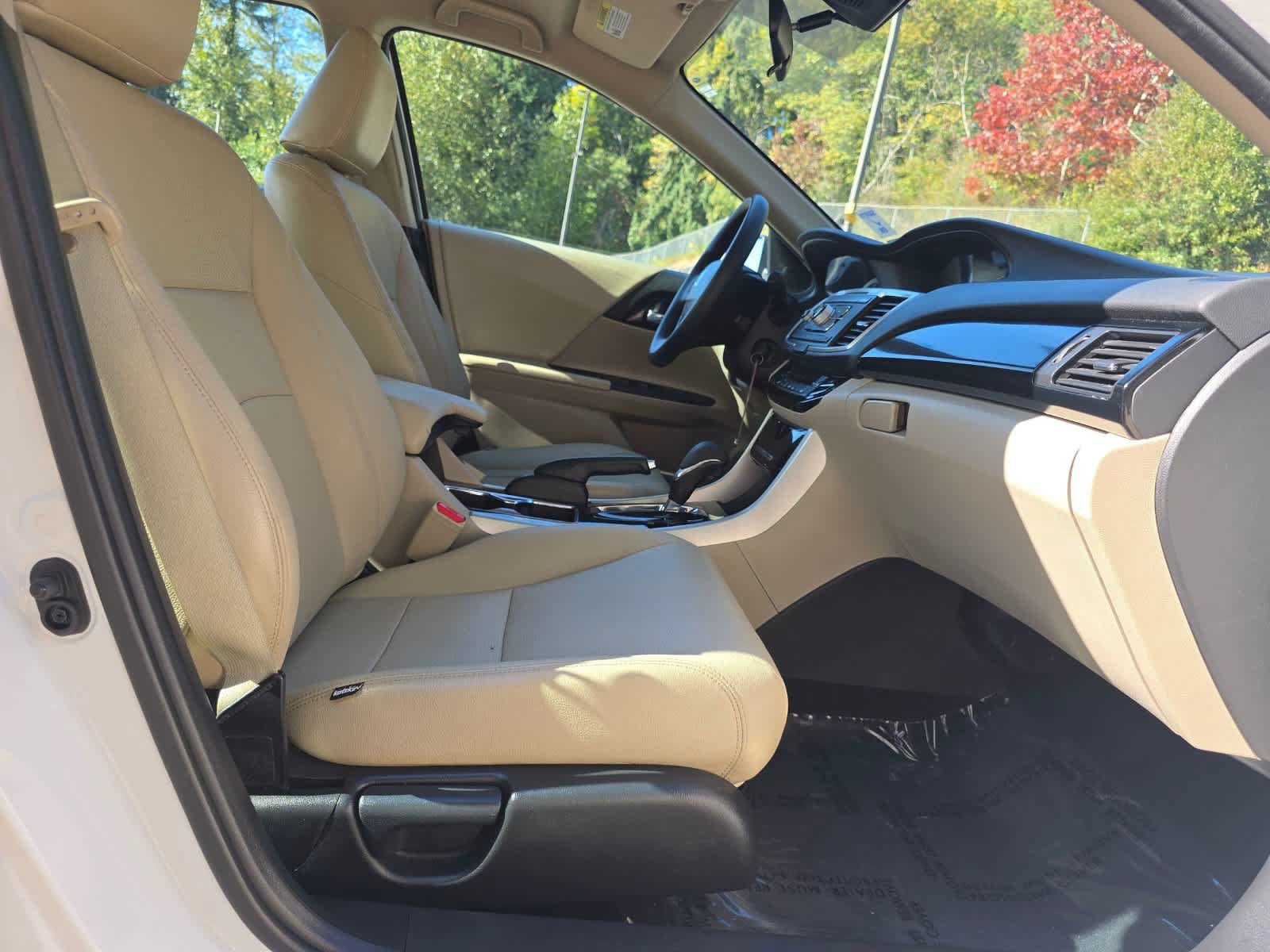 Used 2016 Honda Accord LX image 26