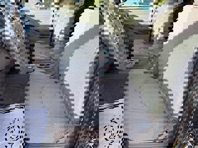 Used 2014 Nissan Frontier SV image 18