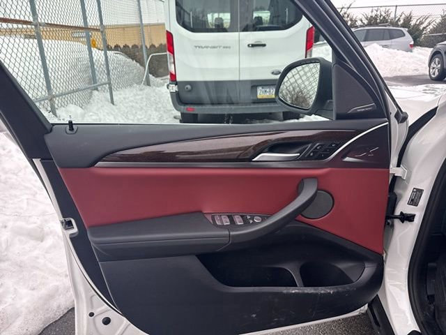 Certified 2024 BMW X3 xDrive30i w/ Premium Package image 17