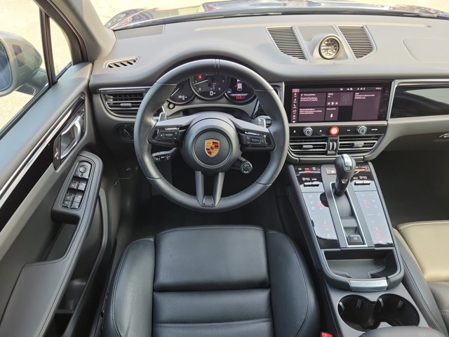 Certified 2026 Porsche Macan Turbo AWD/4WD image 17