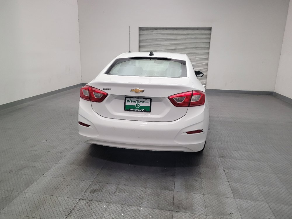 Used 2017 Chevrolet Cruze LS FWD image 7