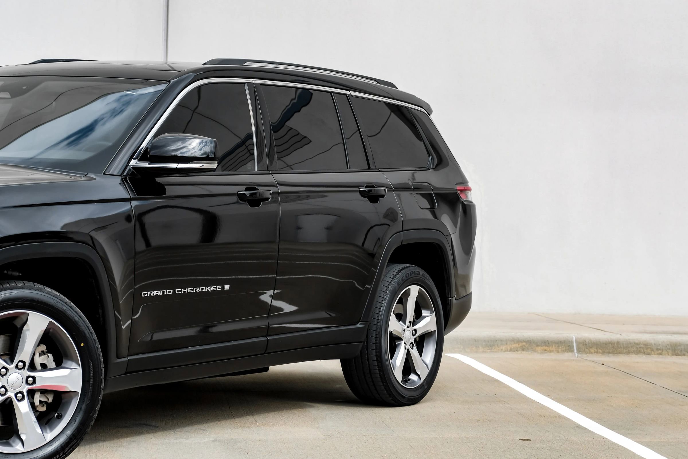 Used 2021 Jeep Grand Cherokee L Limited w/ Trailer Tow Group (B) image 11