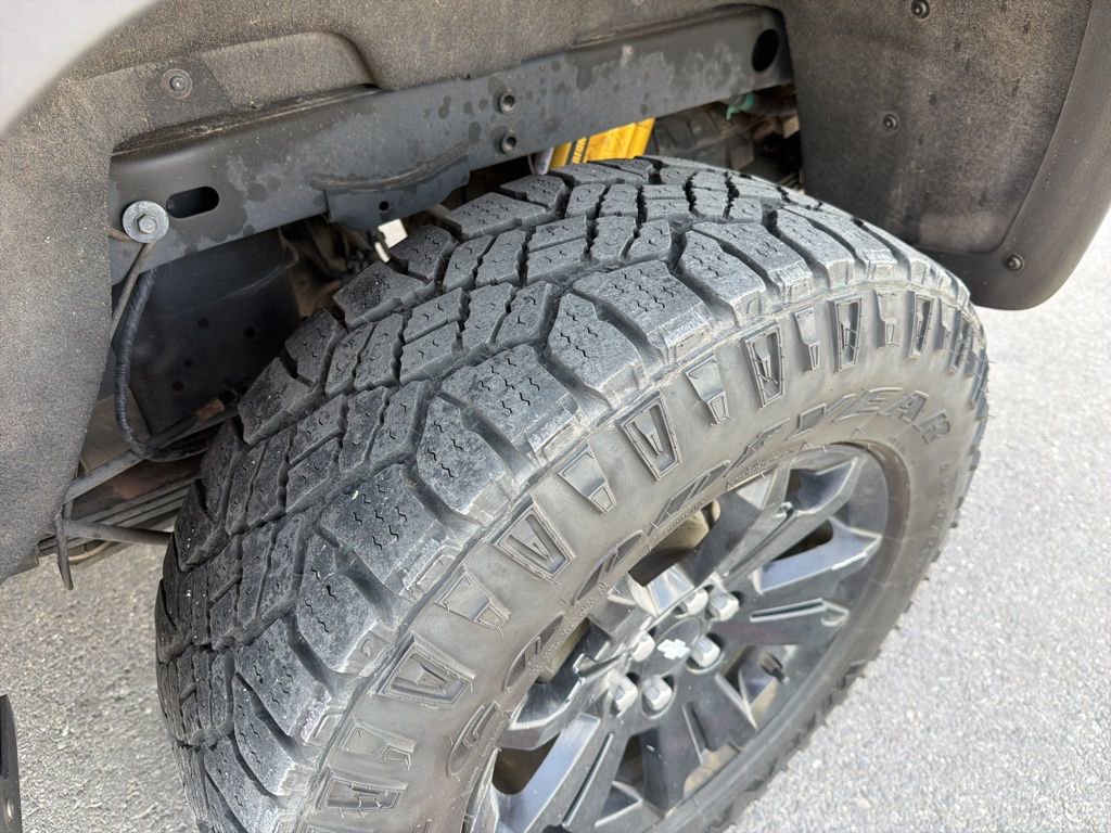 Used 2019 Chevrolet Colorado ZR2 w/ ZR2 Dusk Special Edition image 31