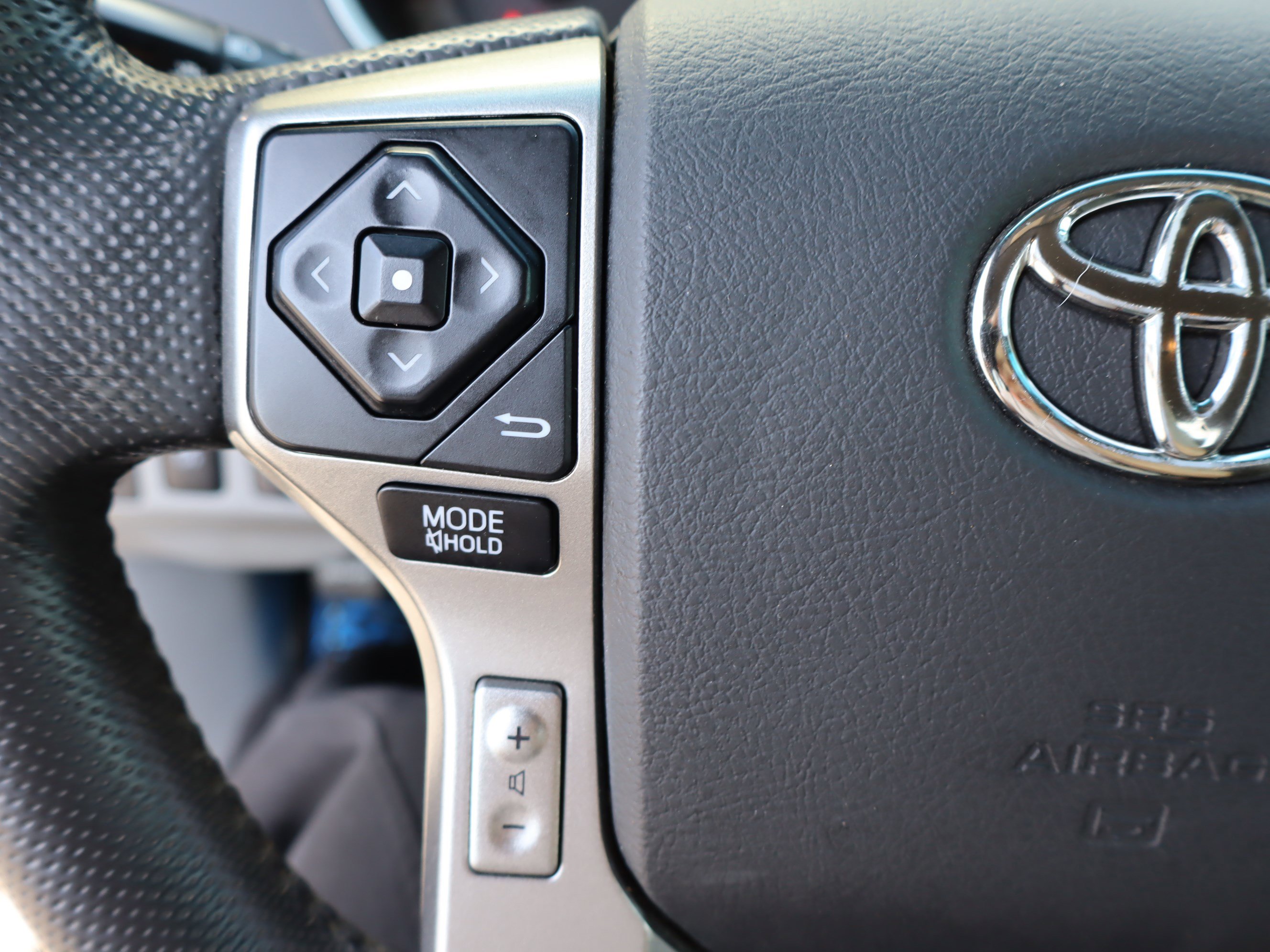 Used 2015 Toyota Tacoma PreRunner w/ TRD Sport Package image 22