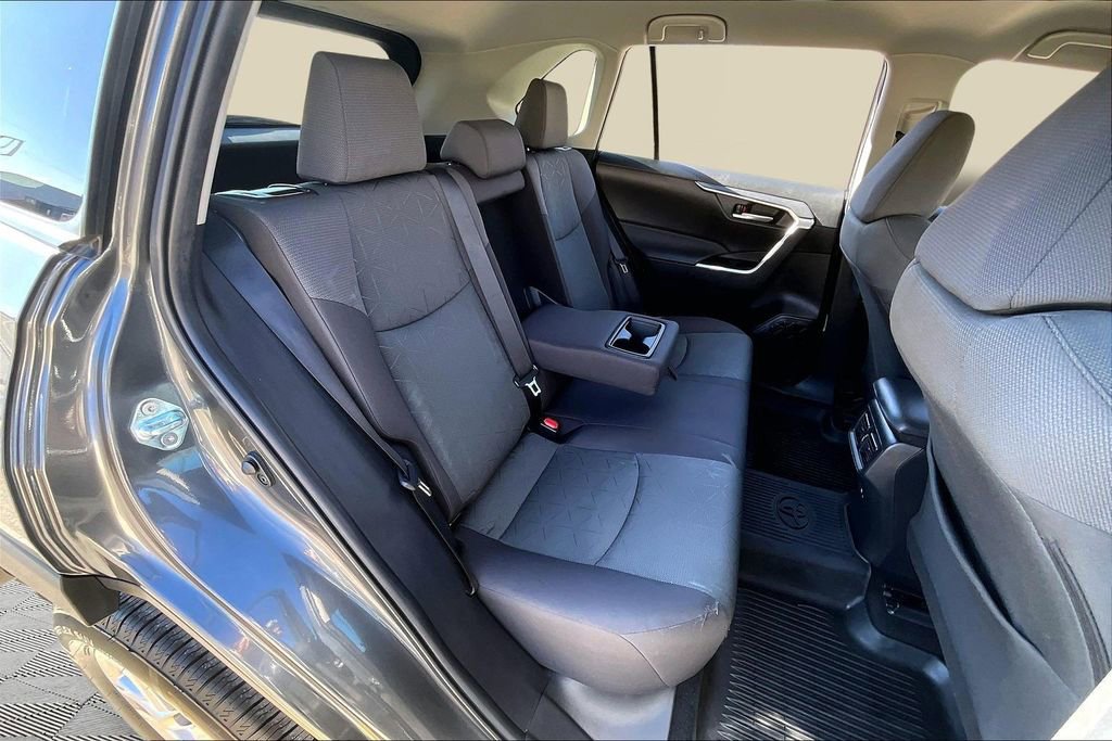 Used 2023 Toyota RAV4 XLE image 27