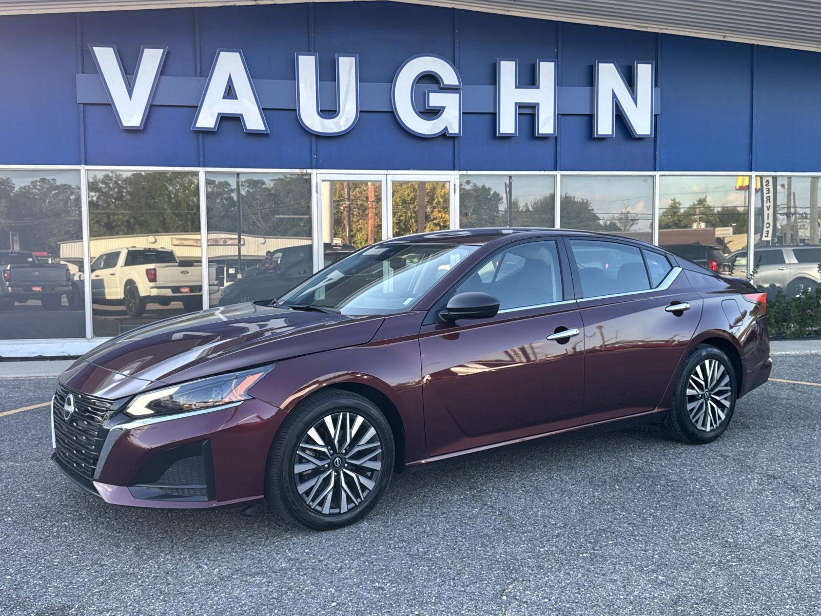 Used 2024 Nissan Altima 2.5 SV