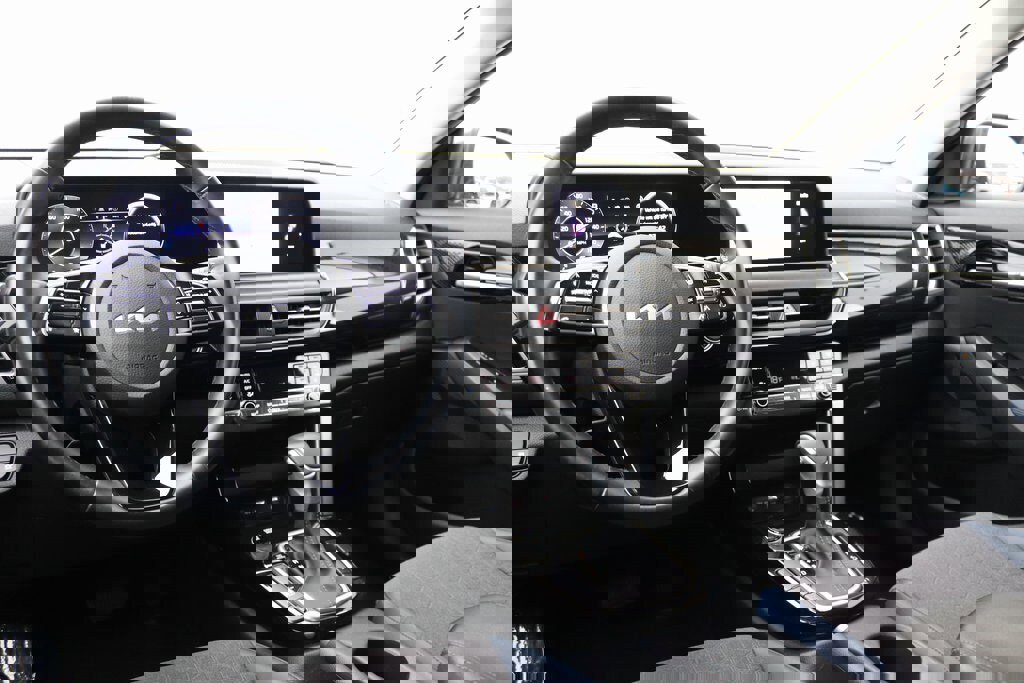 Used 2024 Kia Seltos S image 25