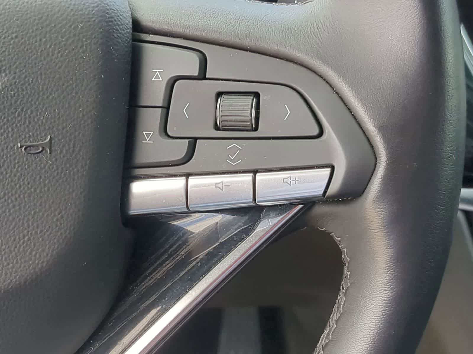 Used 2024 Cadillac XT6 Premium Luxury AWD/4WD image 24