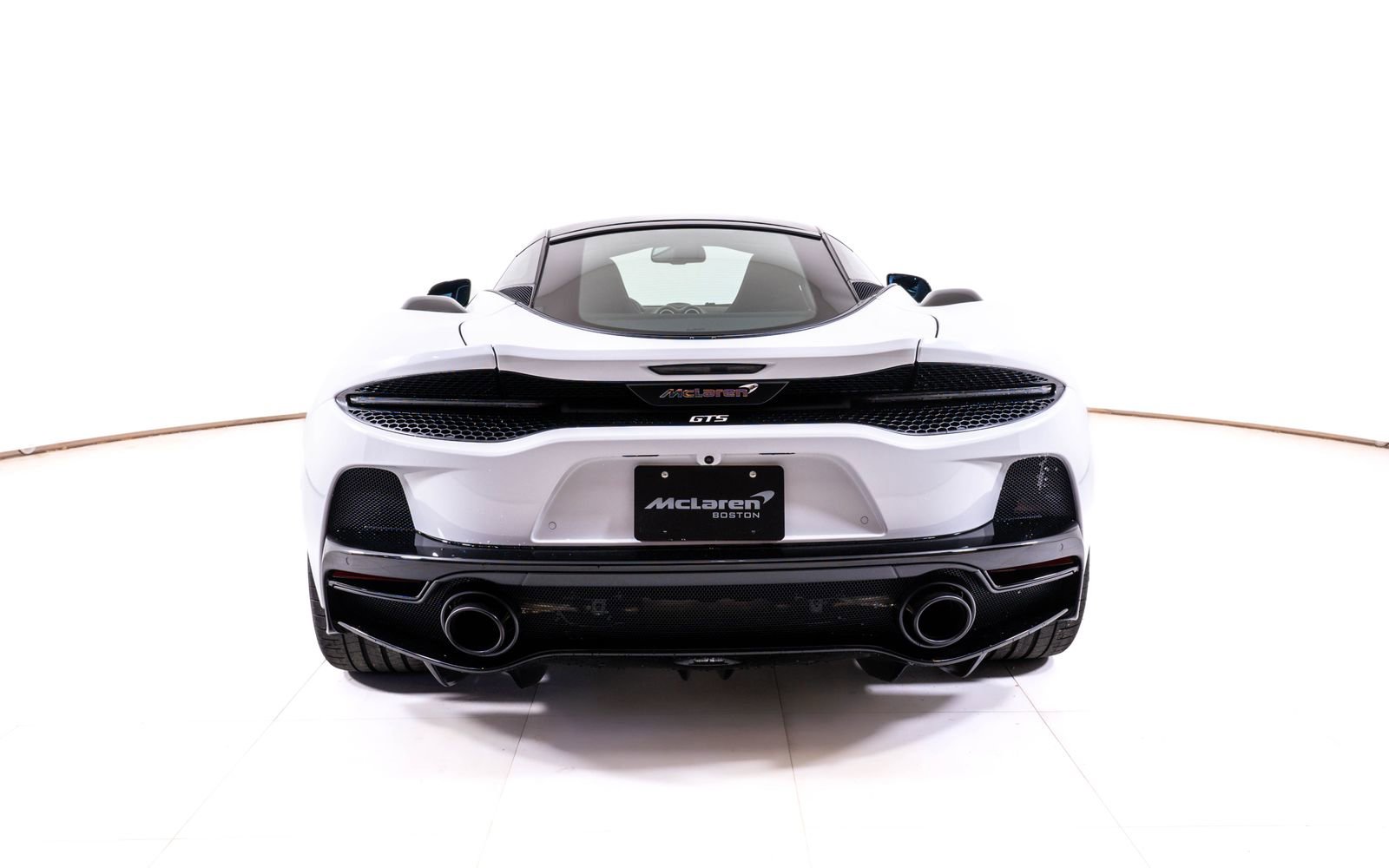 New 2026 McLaren GTS RWD image 4