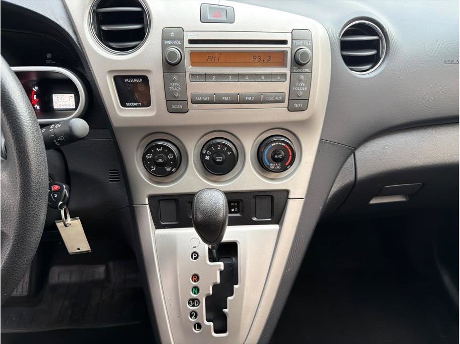 Used 2009 Toyota Matrix FWD image 16