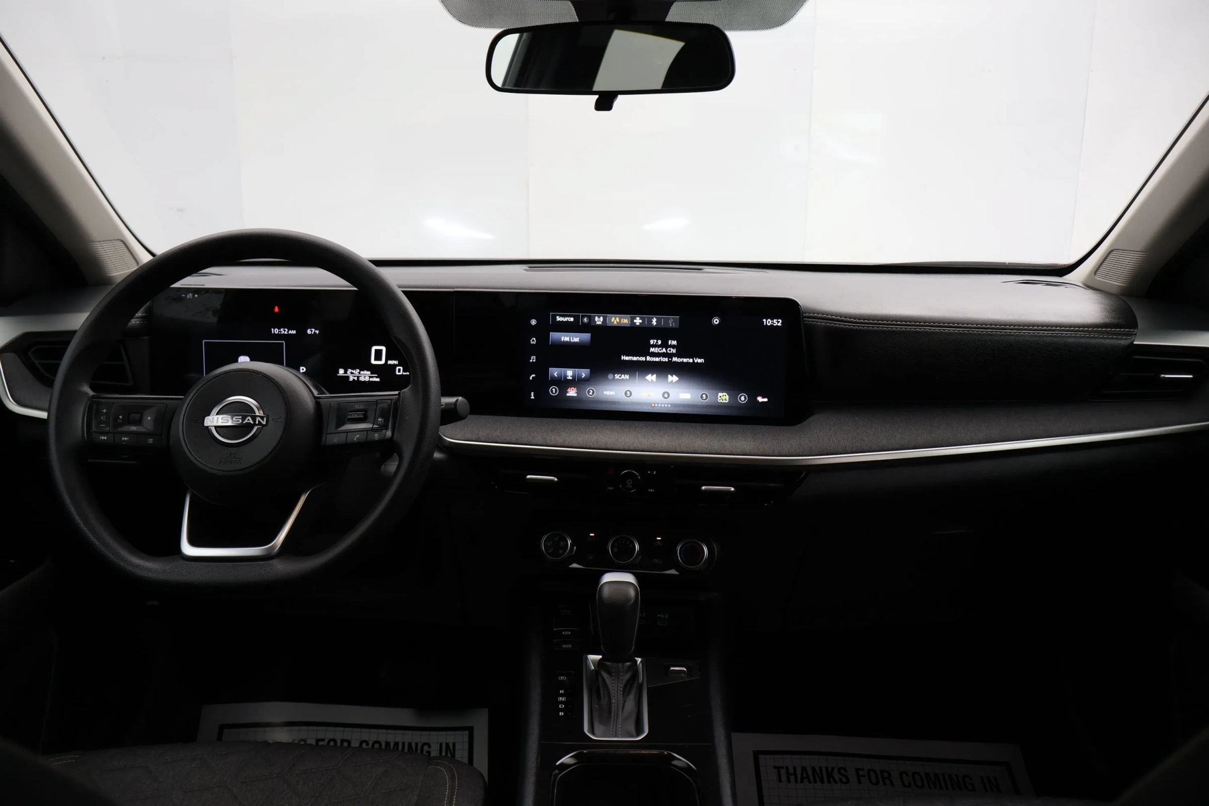 Used 2025 Nissan Kicks SV FWD image 16