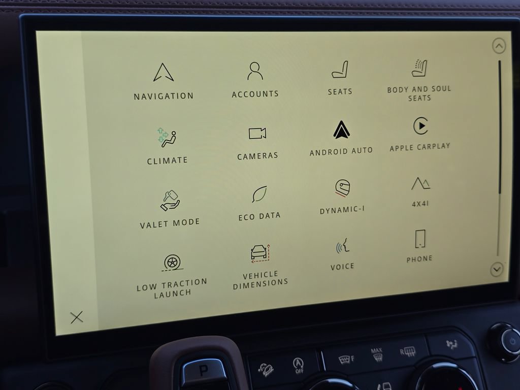 New 2026 Land Rover Defender 110 AWD/4WD image 22