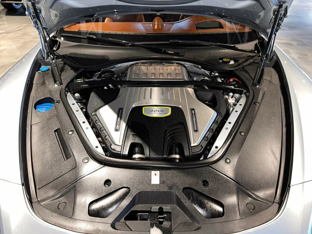 Used 2019 Porsche Panamera Turbo S Executive image 10