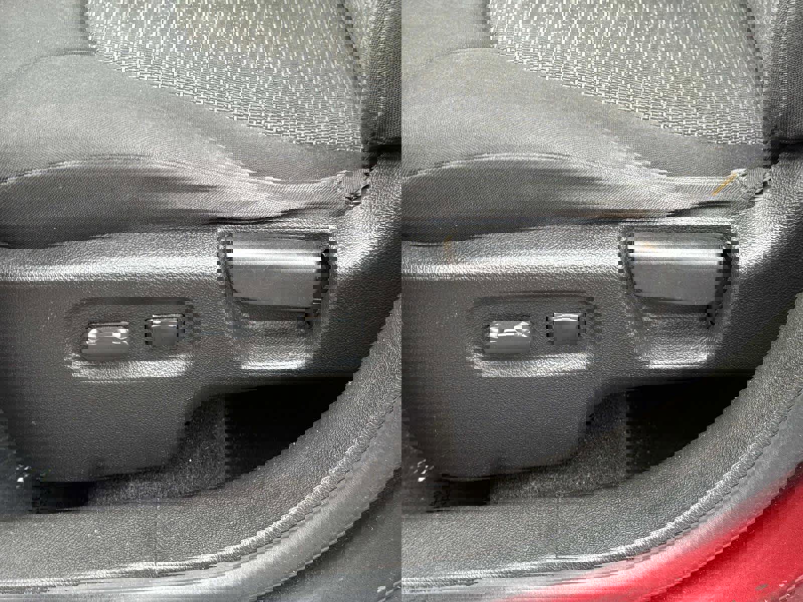 Used 2008 Chevrolet HHR LT w/ Sun and Fun Edtion Package image 21