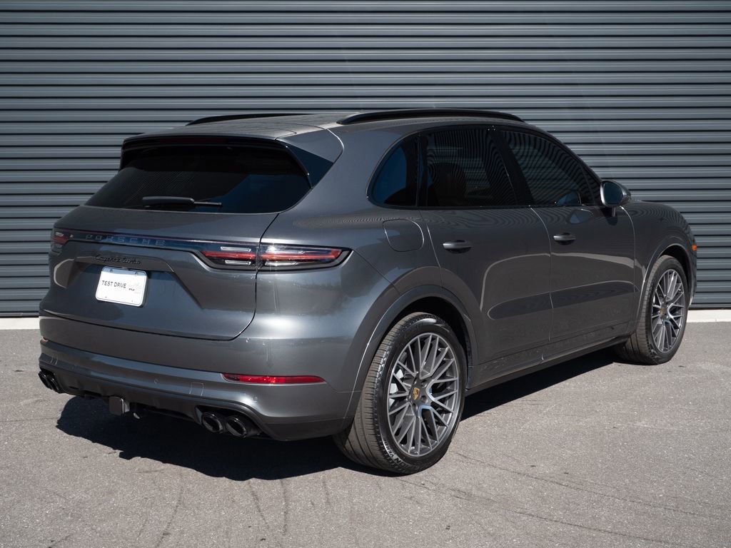 Certified 2023 Porsche Cayenne Turbo AWD/4WD image 29