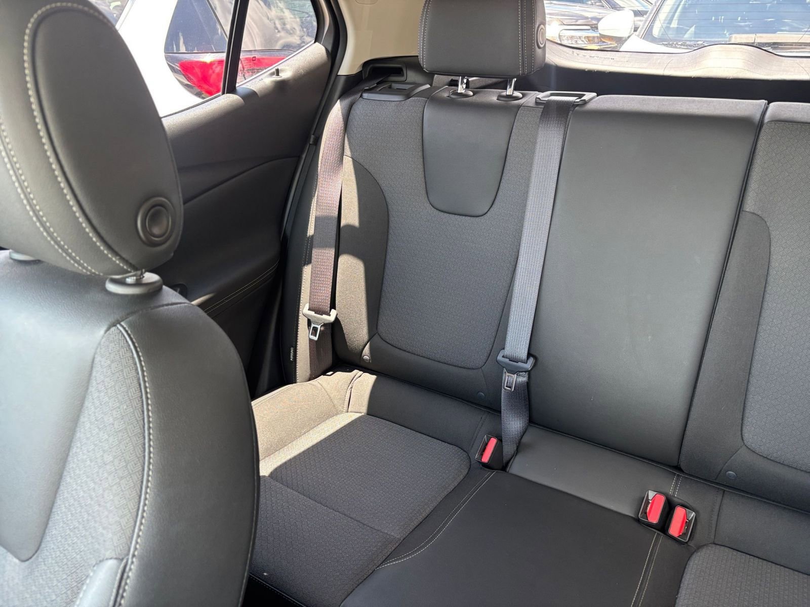 Used 2025 Buick Encore GX Preferred FWD image 38