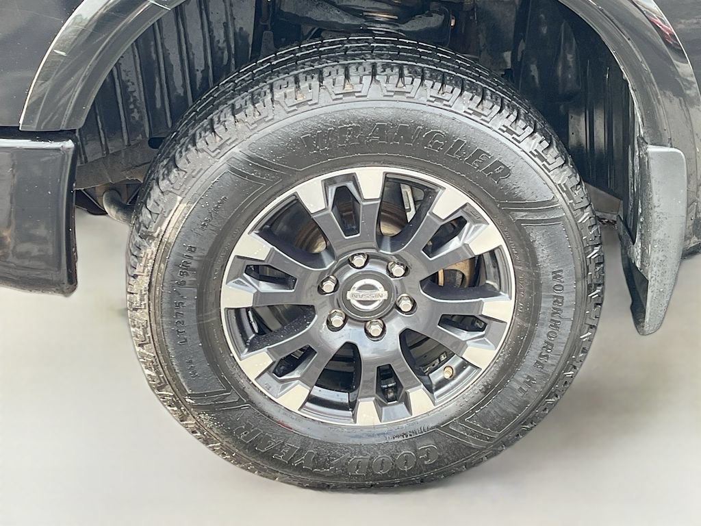 Used 2018 Nissan Titan PRO-4X w/ Pro-4x Convenience Package AWD/4WD image 32
