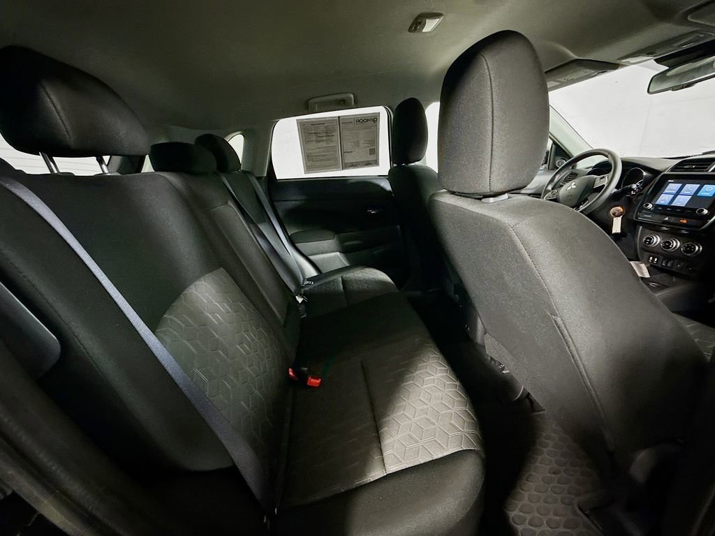 Used 2025 Mitsubishi Outlander Sport LE AWD/4WD image 26