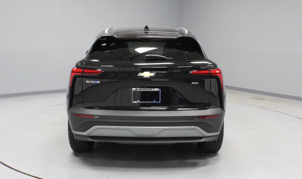 Used 2024 Chevrolet Blazer EV LT AWD/4WD image 10
