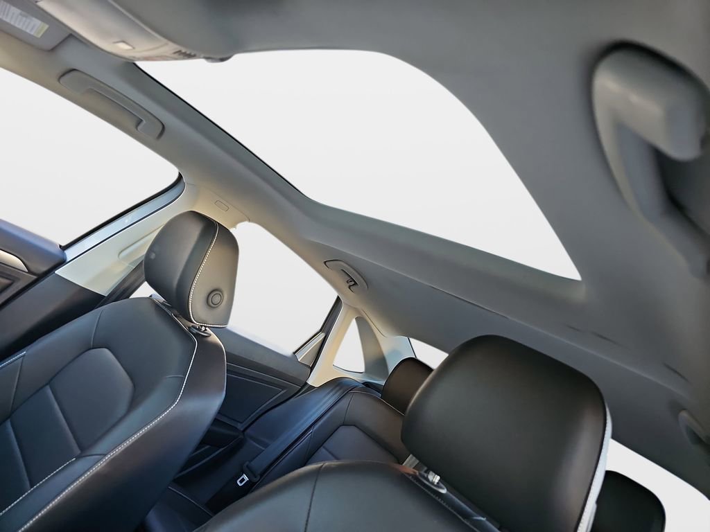 Used 2024 Volkswagen Jetta SE image 18