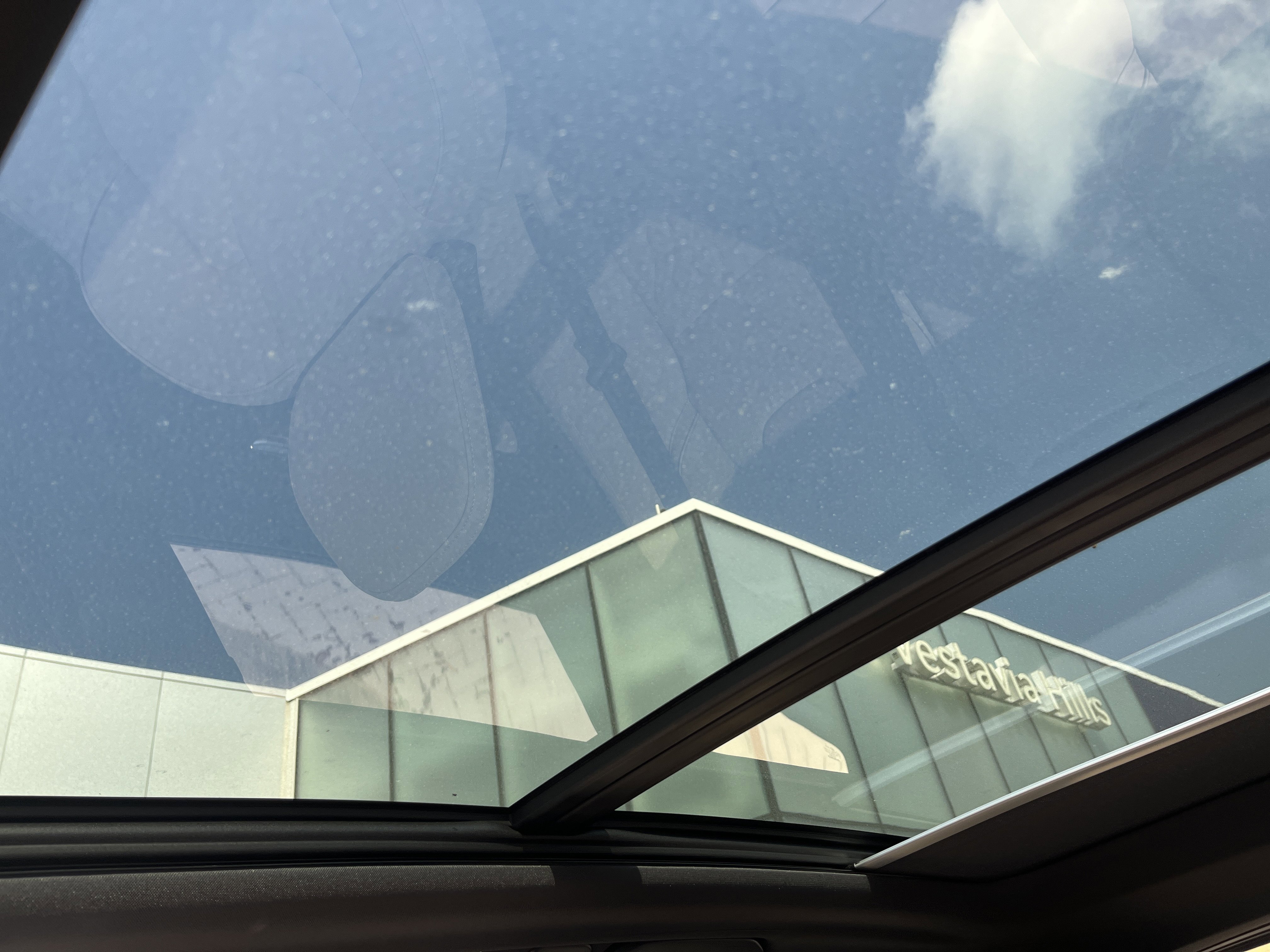 New 2026 Volvo XC60 B5 Plus w/ Protection Package Premier image 17