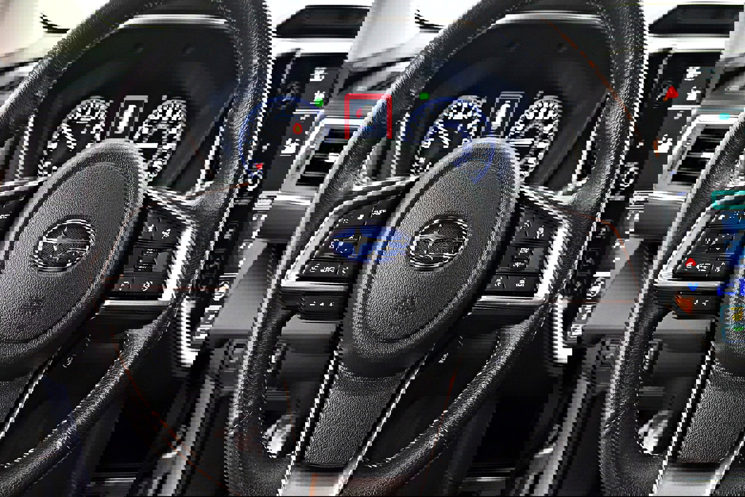 Used 2023 Subaru Ascent Limited image 7