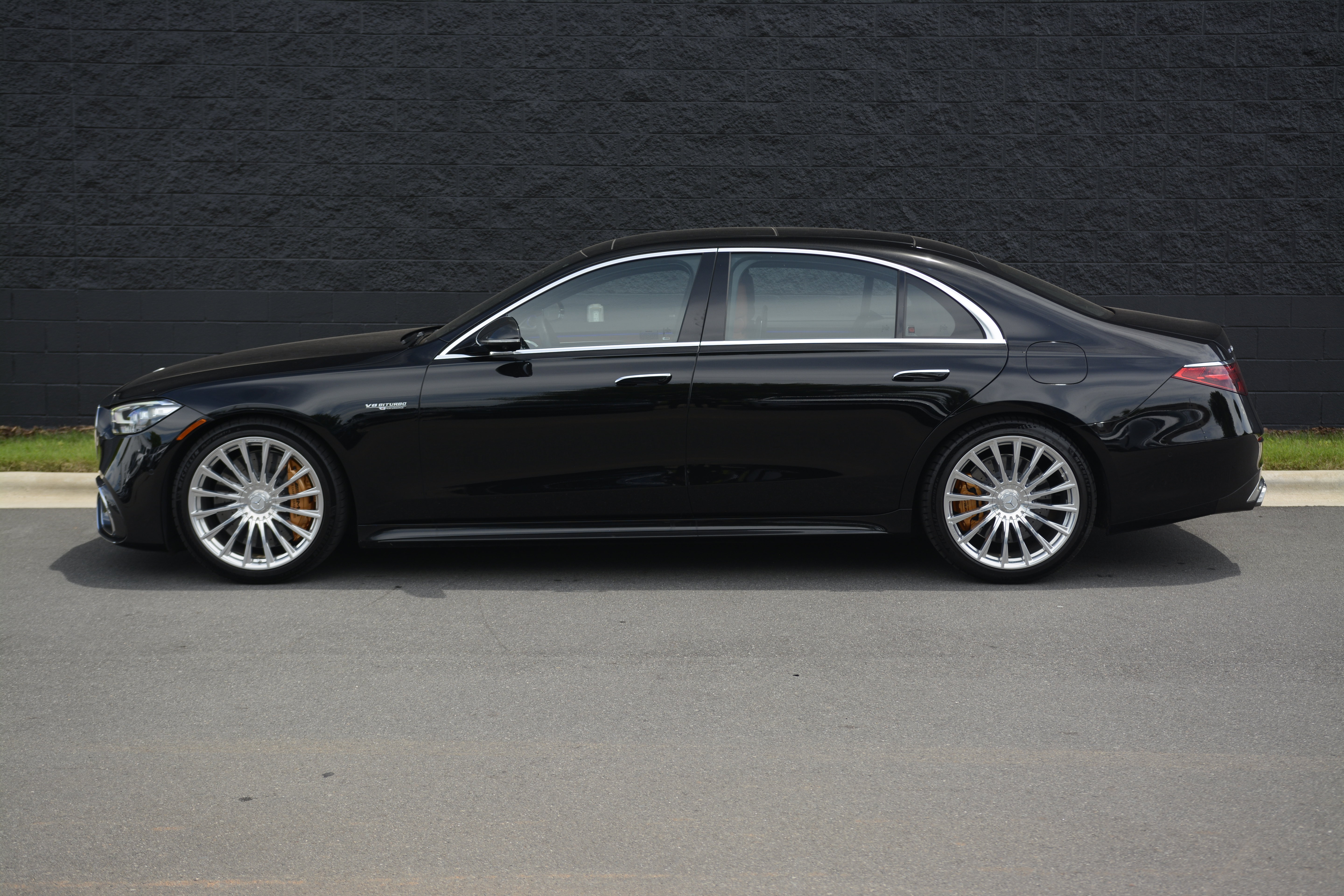 Used 2025 Mercedes-Benz S 63 AMG S image 2