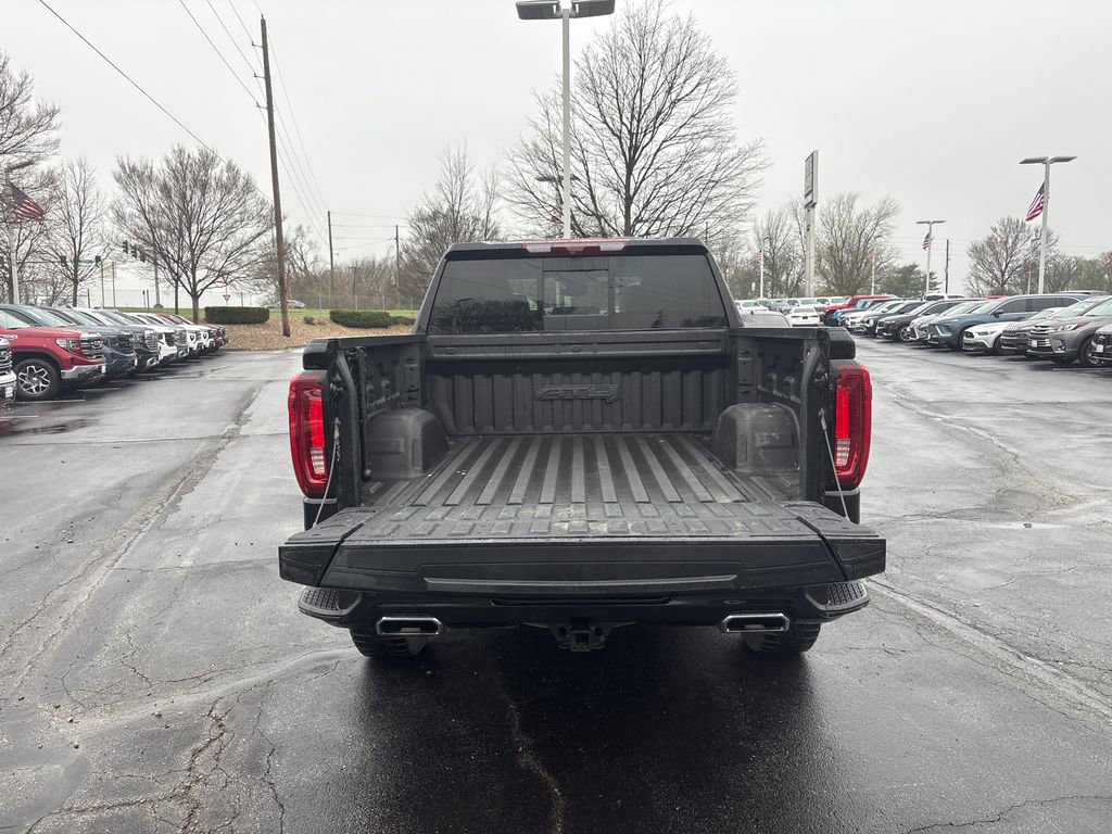 Used 2024 GMC Sierra 1500 AT4 w/ Technology Package image 10
