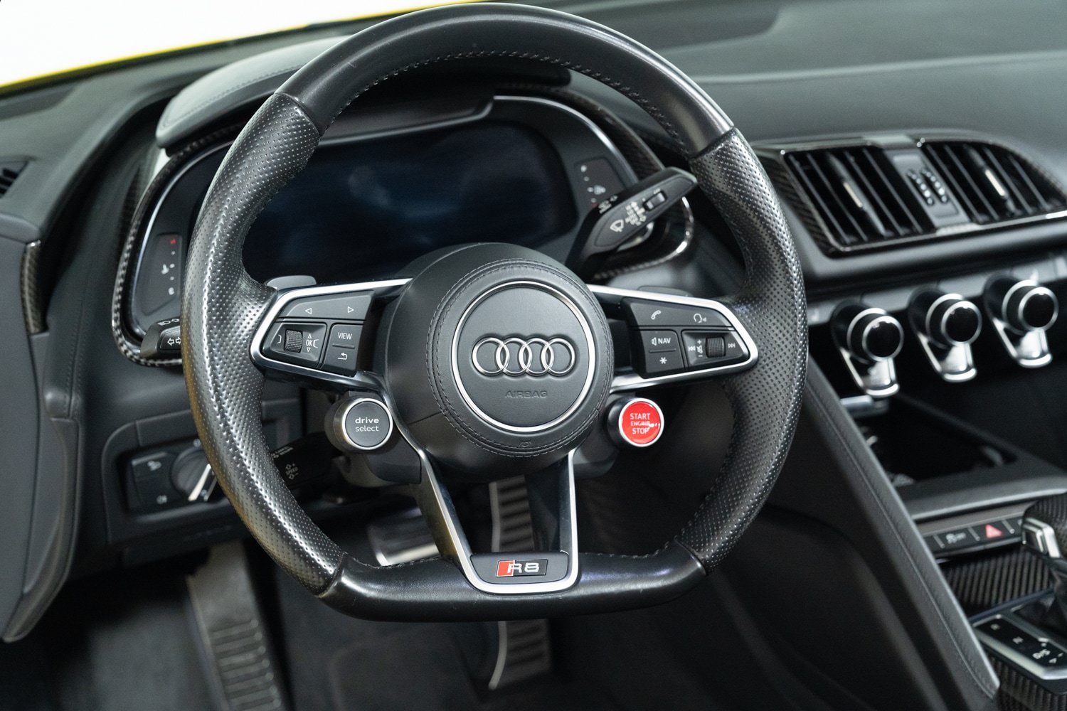 Used 2017 Audi R8 V10 AWD/4WD image 30