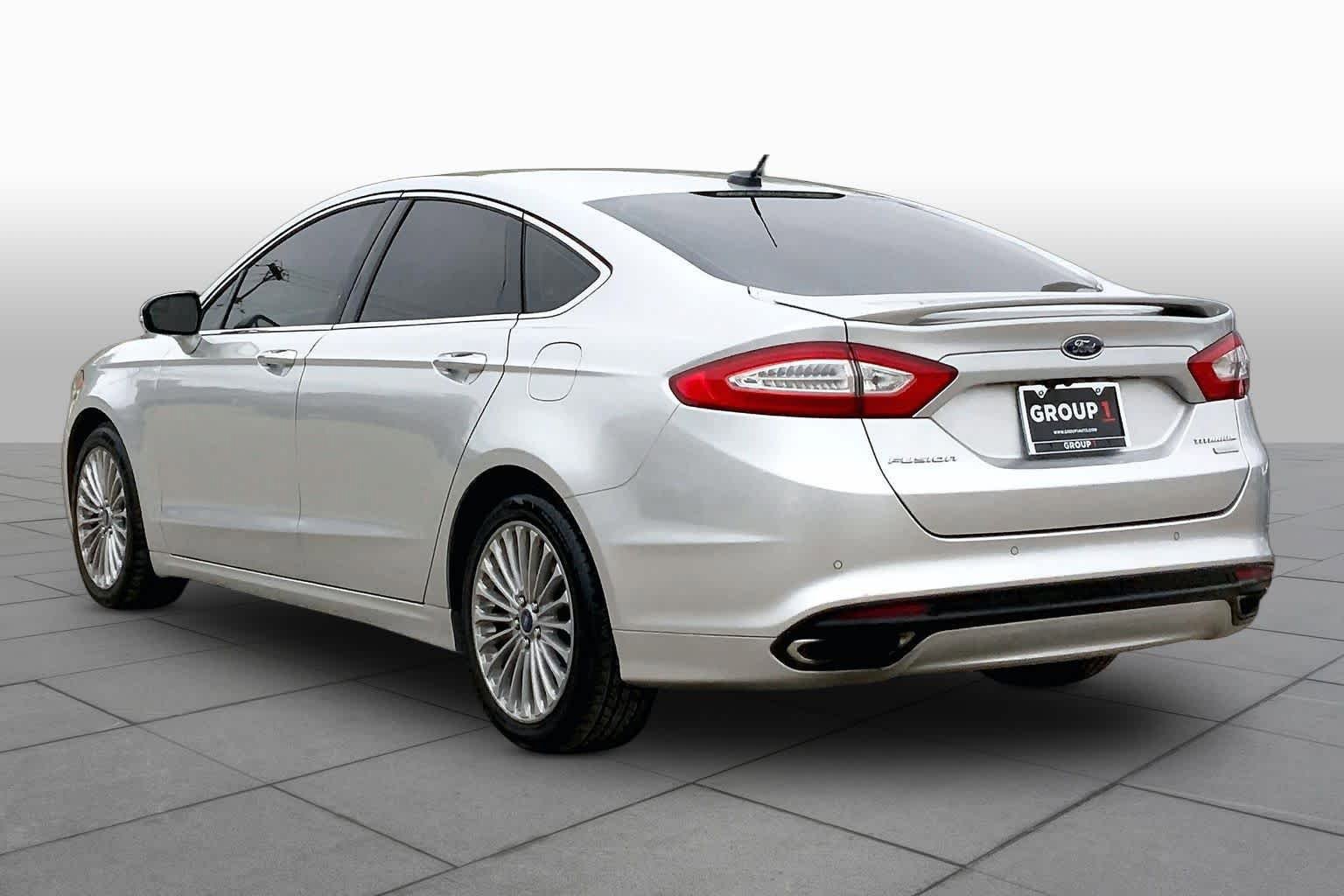 Used 2014 Ford Fusion Titanium FWD image 12